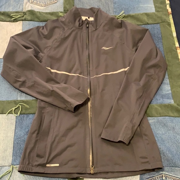 Saucony - Women’s Medium - Run Shield Flexshell Jacket - Picture 3 of 10